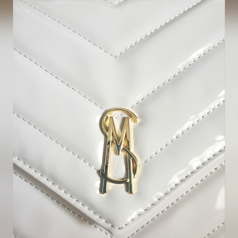 Steve Madden, Briley Patent Clutch - Picture 2 of 8